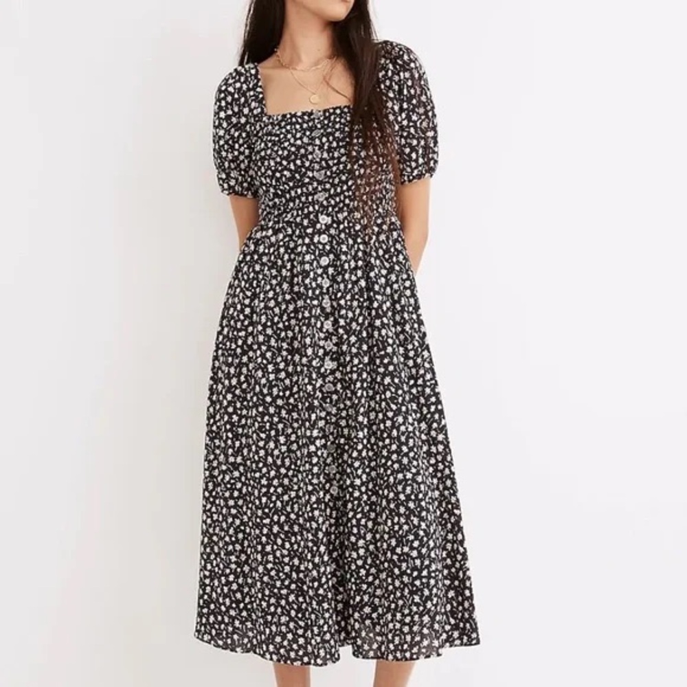 Madewell Lucie Smocked Midi Dress in Sweet Floral